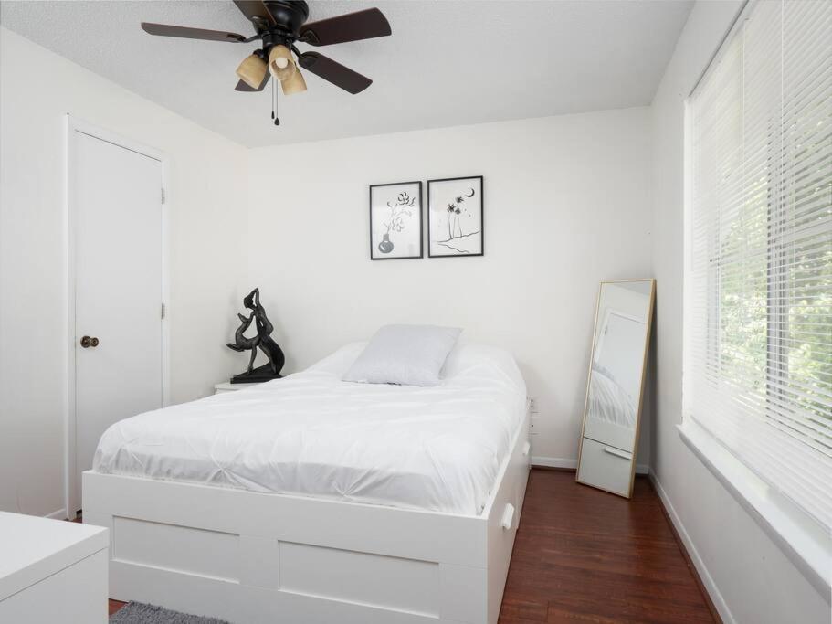 גיינסוויל Spacious Condo Mins To Shands, University, & Downtown! מראה חיצוני תמונה